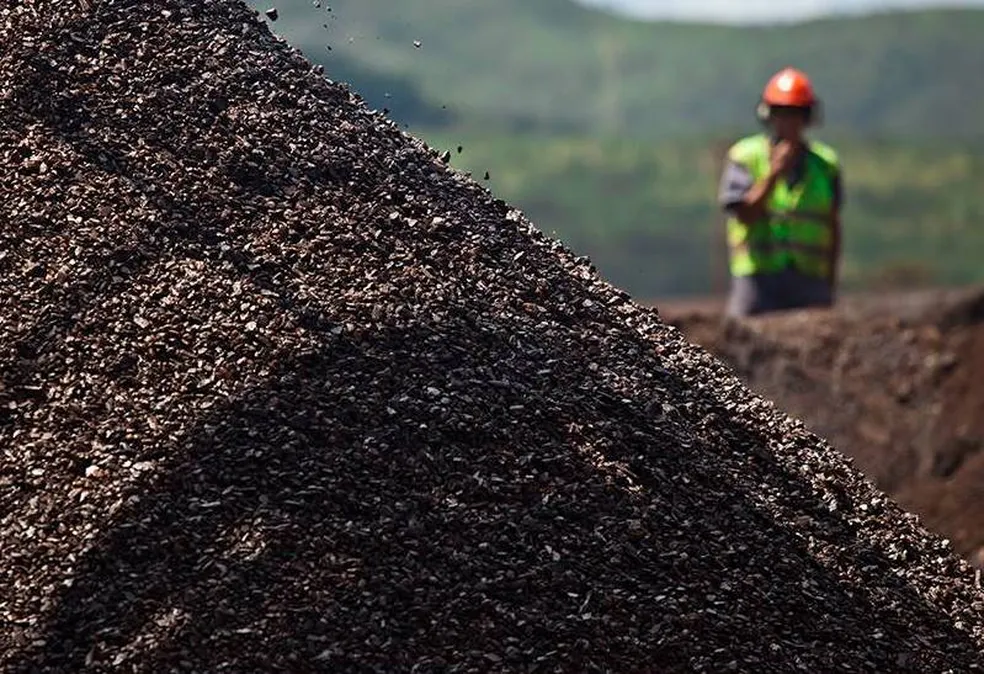 Minério de Ferro Sobressai com Expectativas de Novos Estímulos Econômicos